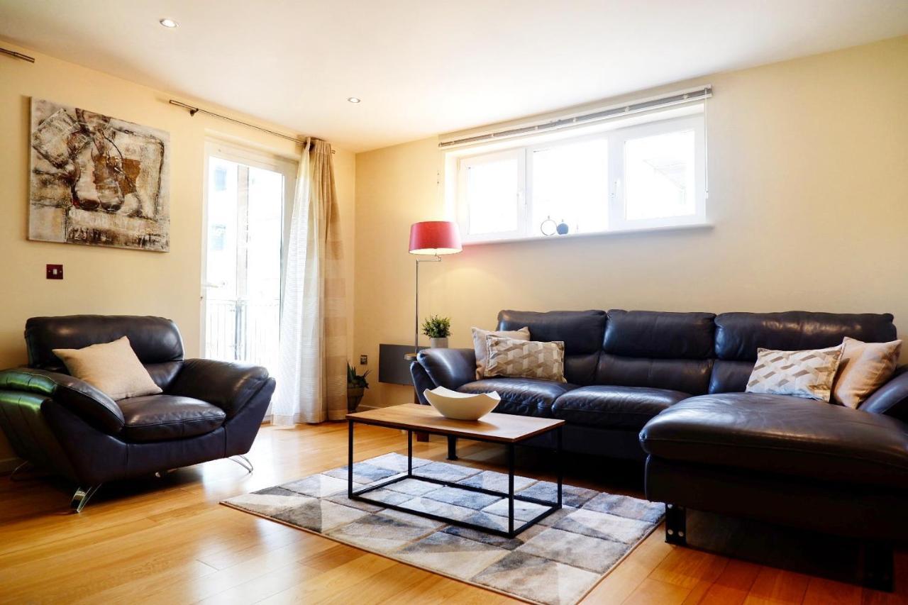 Stunning Apartment Close To Cambridge Station With Free Parking! Bagian luar foto