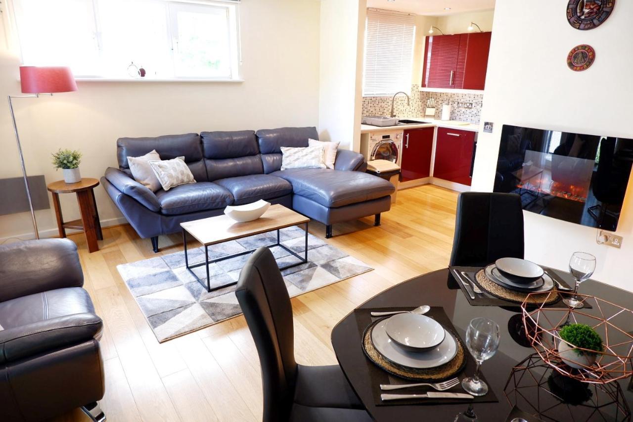 Stunning Apartment Close To Cambridge Station With Free Parking! Bagian luar foto