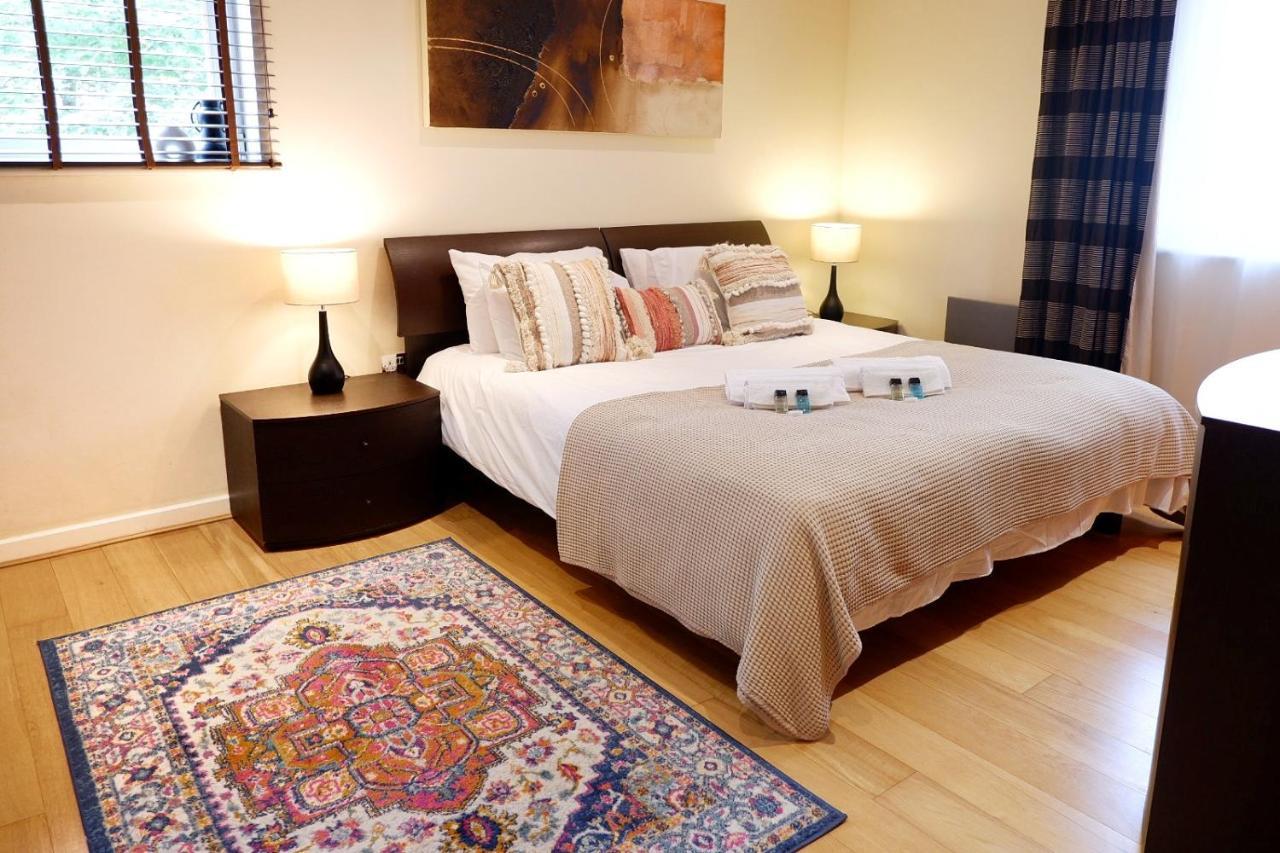 Stunning Apartment Close To Cambridge Station With Free Parking! Bagian luar foto